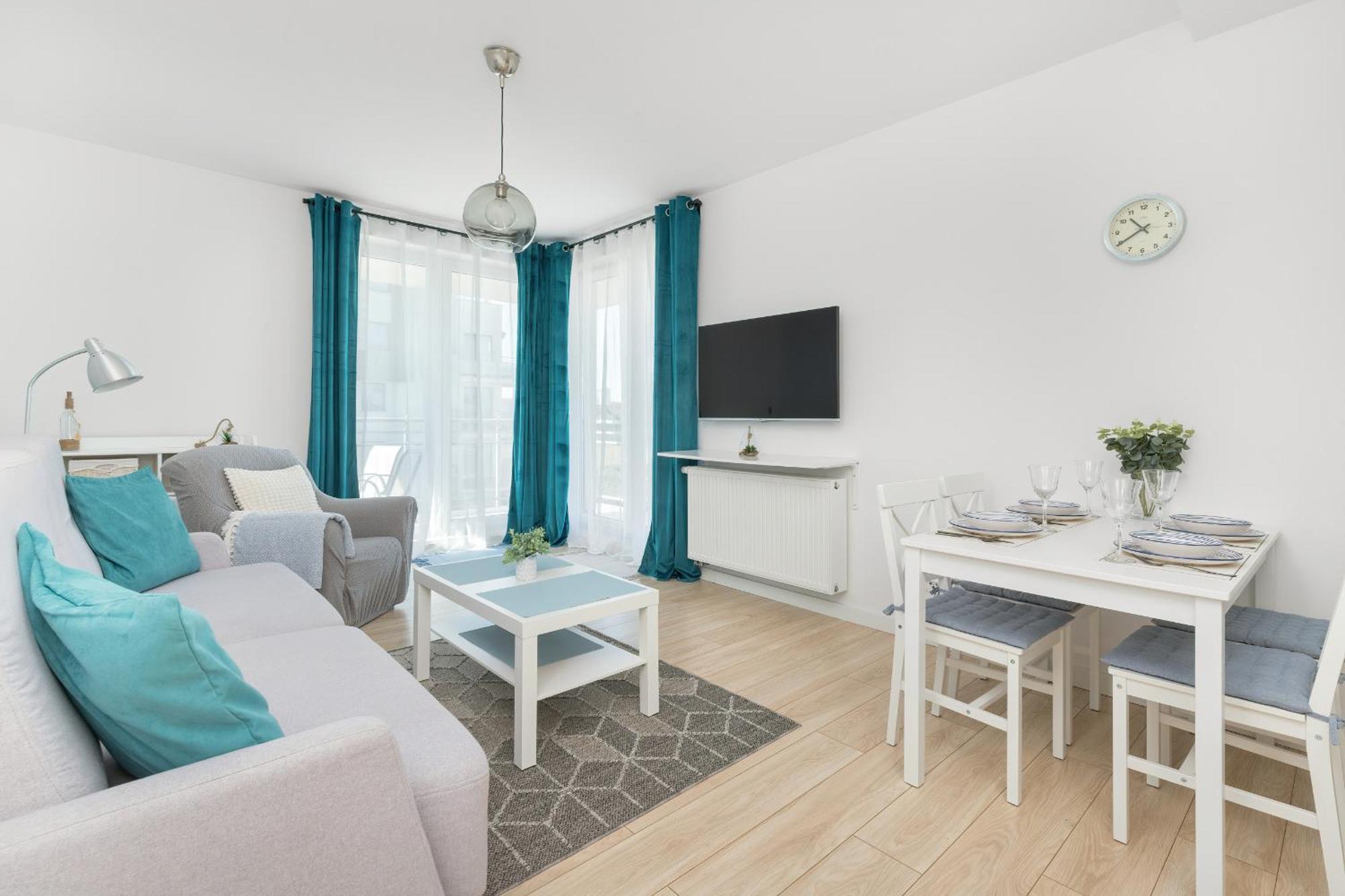 Jasny & Przestronny Apartament Z Balkonem I Parkingiem By Rent Like Home กดิเนีย ภายนอก รูปภาพ