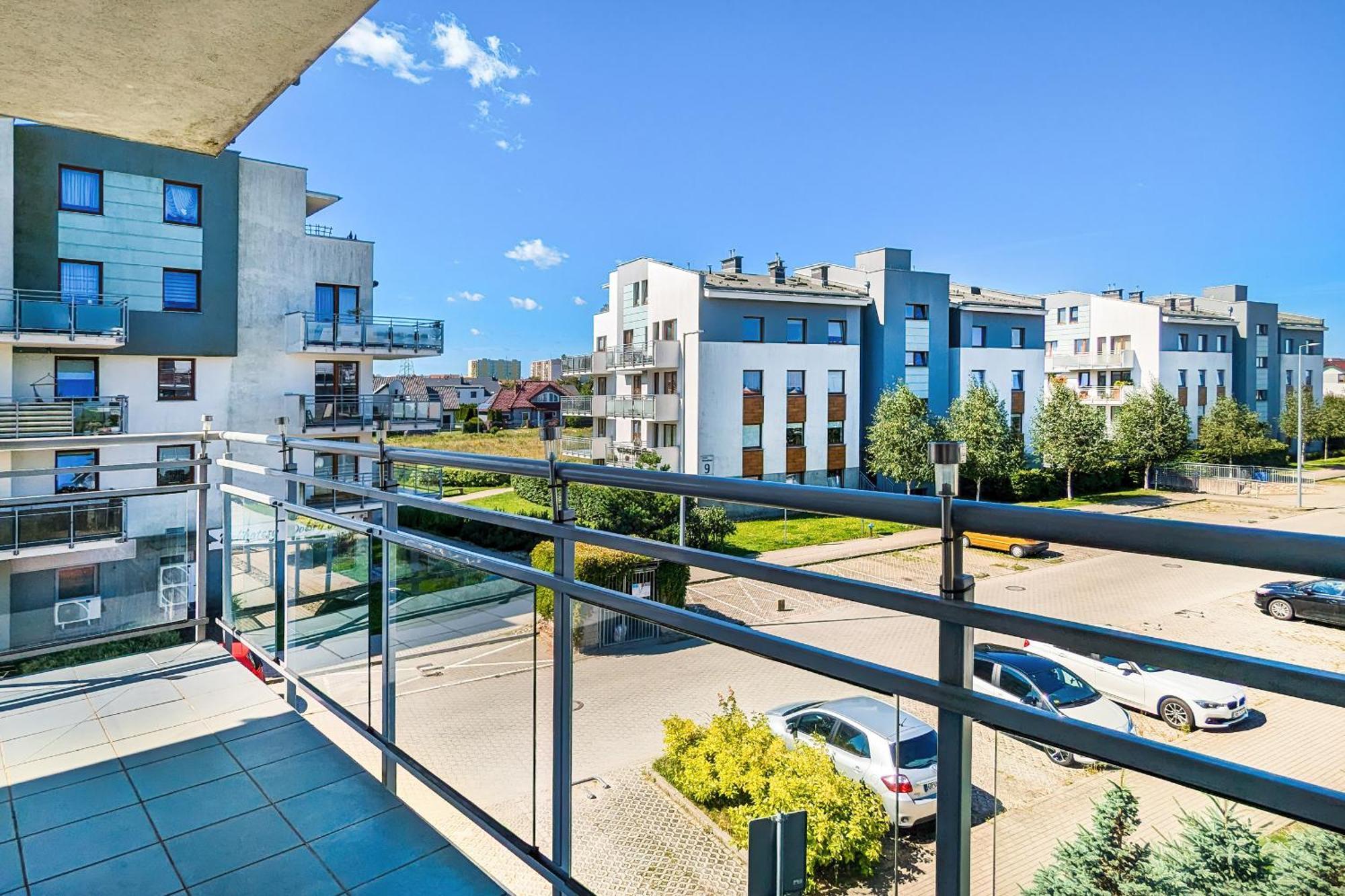 Jasny & Przestronny Apartament Z Balkonem I Parkingiem By Rent Like Home กดิเนีย ภายนอก รูปภาพ