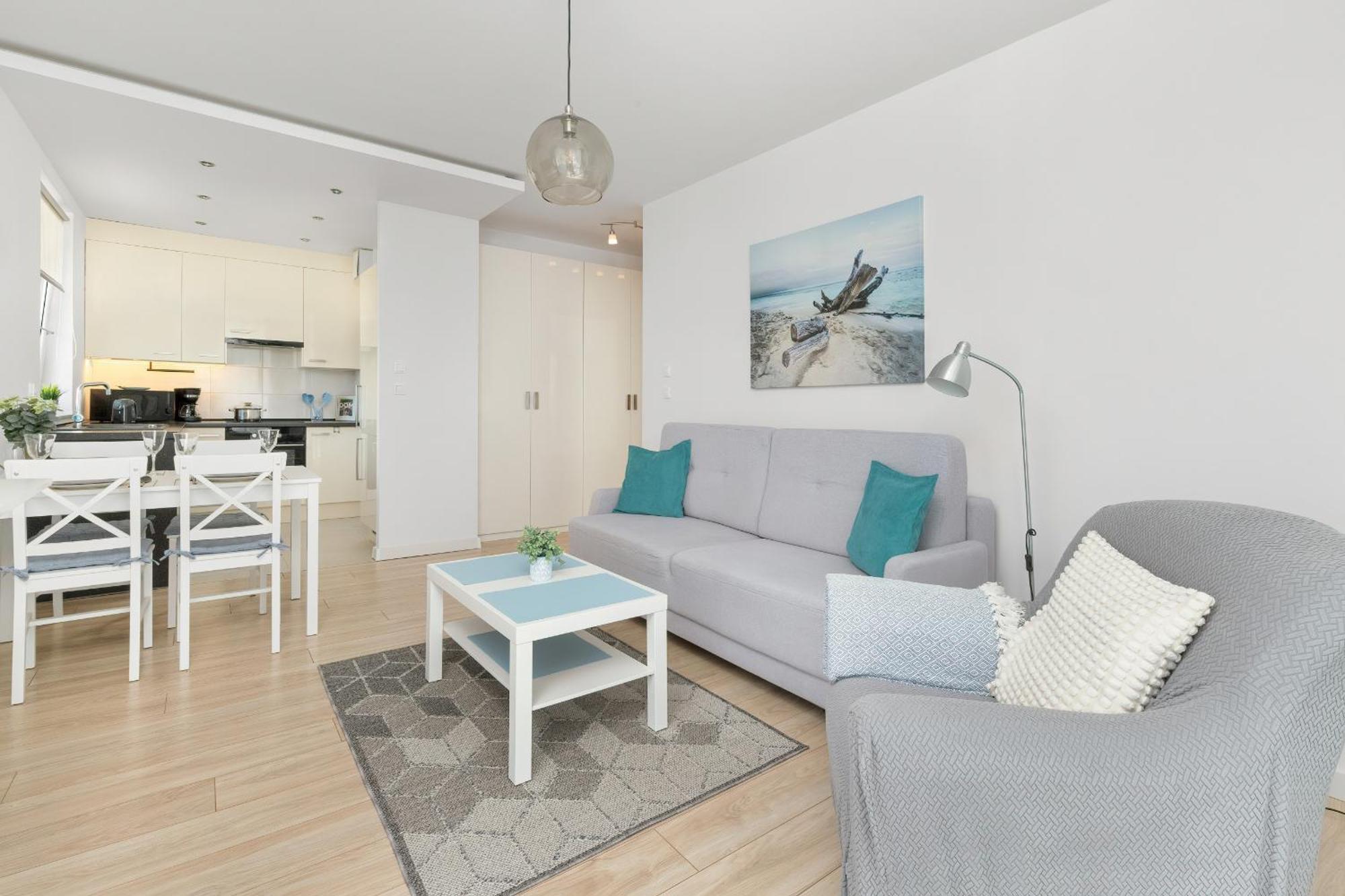 Jasny & Przestronny Apartament Z Balkonem I Parkingiem By Rent Like Home กดิเนีย ภายนอก รูปภาพ